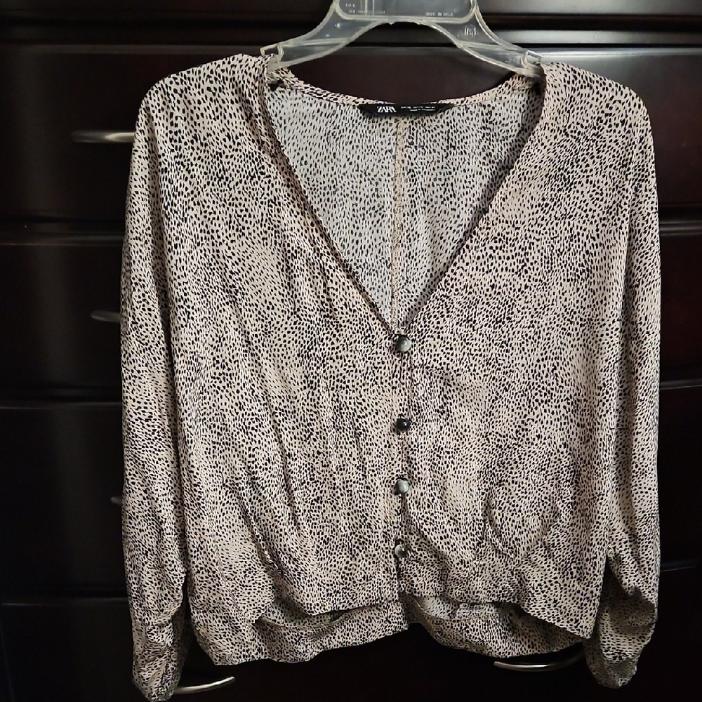 Zara Women's Black and White Sweater